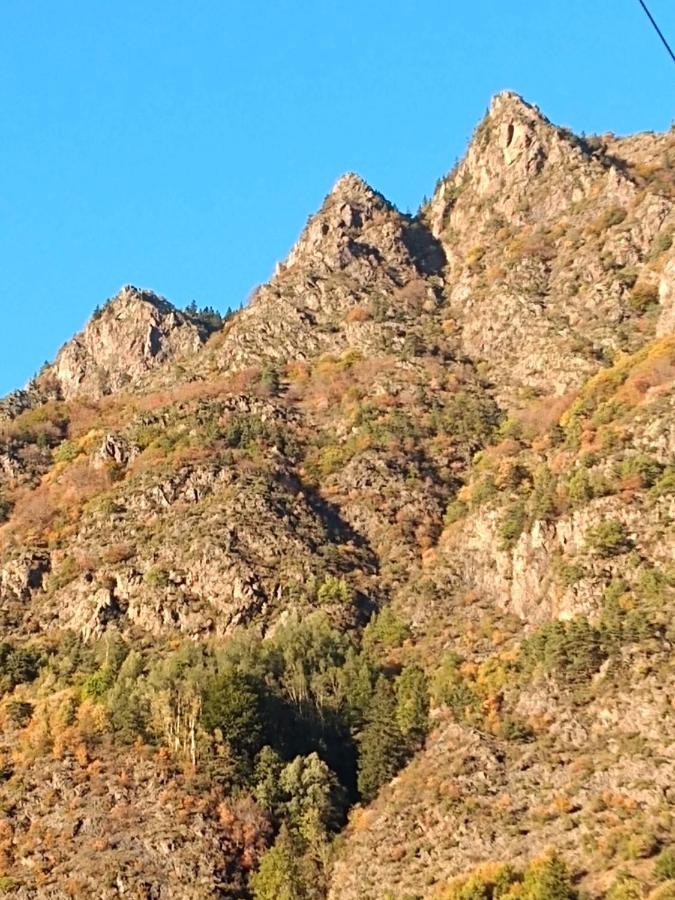 Chambre Ou Gite Dans Une Maison De Montagne - De Suzon A Zelie Entraigues  Dış mekan fotoğraf