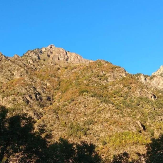 Chambre Ou Gite Dans Une Maison De Montagne - De Suzon A Zelie Entraigues  Dış mekan fotoğraf
