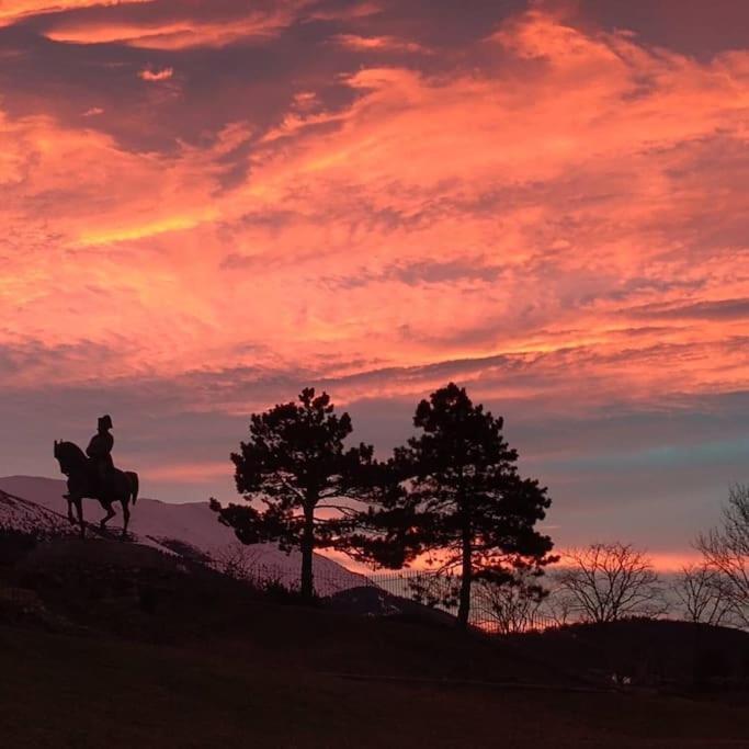 Chambre Ou Gite Dans Une Maison De Montagne - De Suzon A Zelie Entraigues  Dış mekan fotoğraf